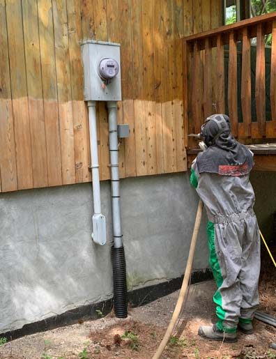 Soda blasting wood cleaner